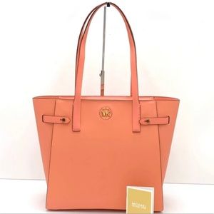 MICHAEL KORS CARMEN LARGE
(NWT
NORTH SOUTH TOTE SHERBERT
COLOR